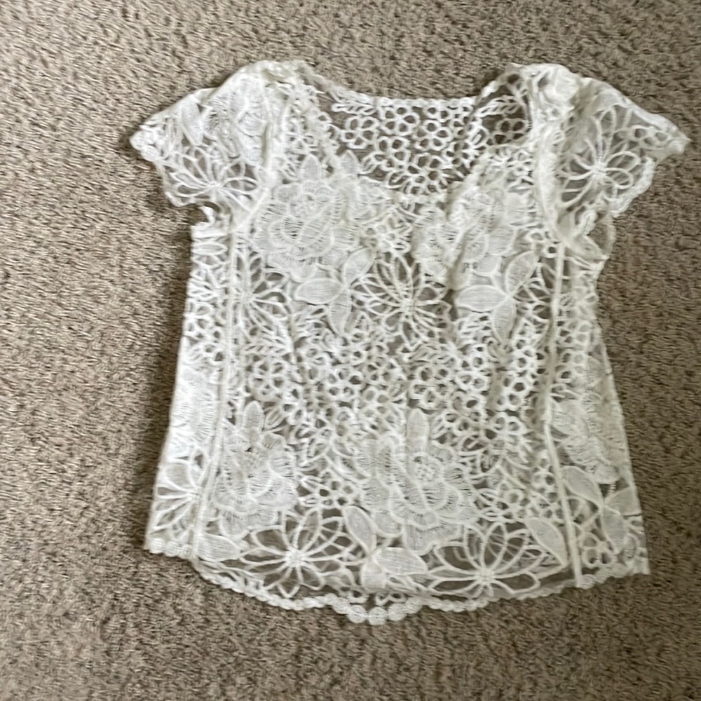 Ivory lace short sleeve top